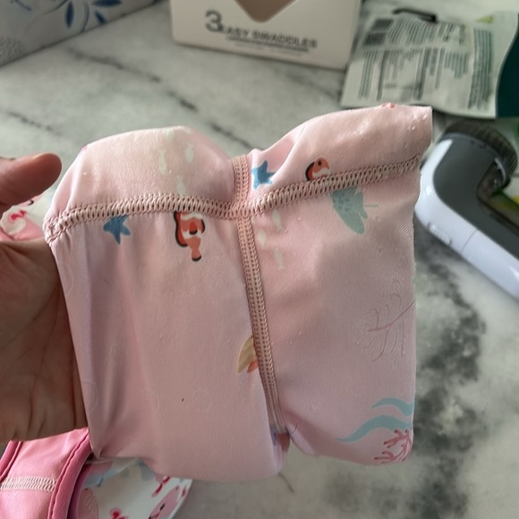 Pink whale Kids Swim puddle jumper - Picture 3 of 8